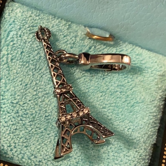 New Juicy Couture Silver PARIS France EIFFEL TOWER - Picture 4 of 6